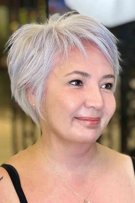 19. Wispy Silver Pixie Bob with Fine Piecey Fringe
