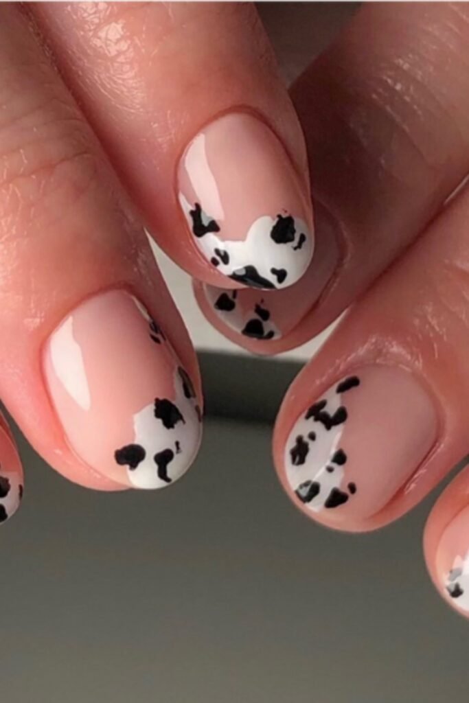 8. Milky White Cow Print Short Nails