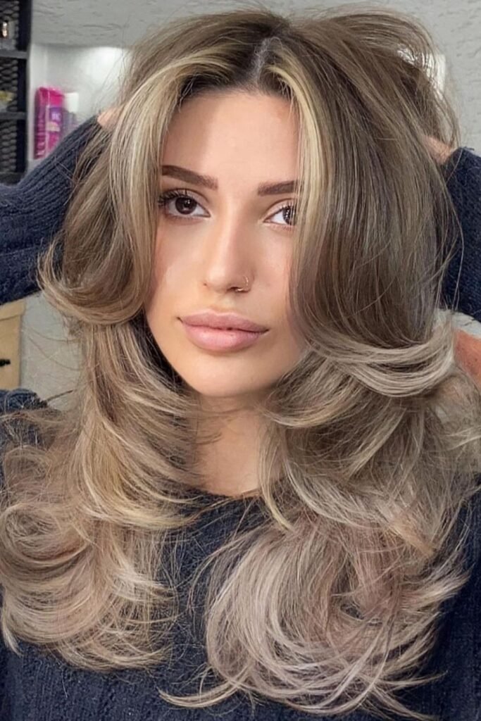 3. Ash Blonde With Money Piece Glow
