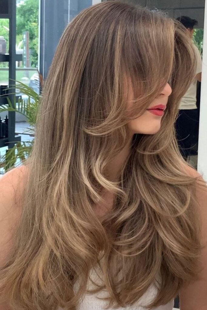 7. Honey Blonde Soft Waves