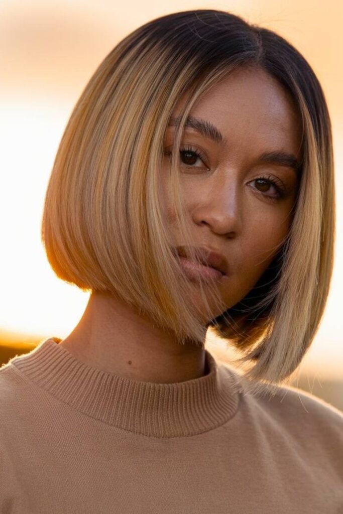 17. Honey Ombre Cinch Bob with Dark Roots