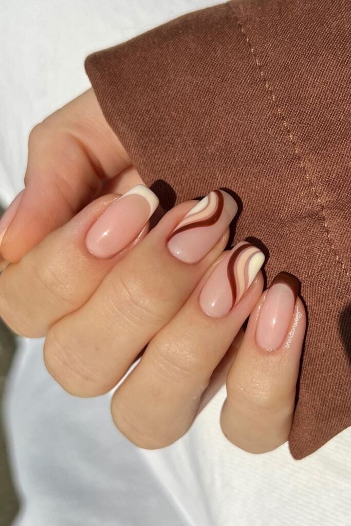 20. Cream and Brown Swirl Short Square Nails